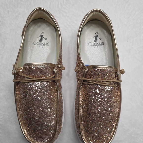 Sparkling Gold Women's Shoes - Picture 5 of 5